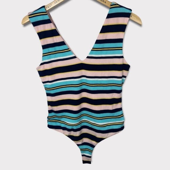 NEW Nordstrom AFRM Striped Bodysuit Double V Light Pastel Pink Blue Retro Medium - Picture 3 of 16